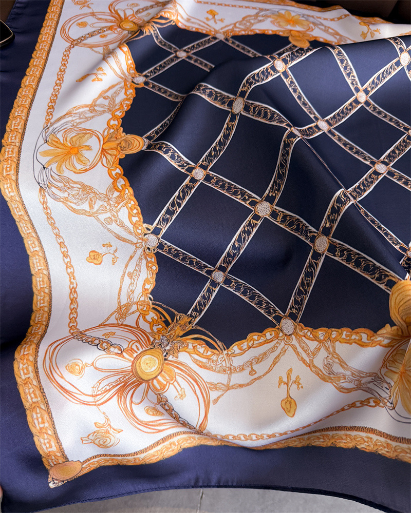 Lenço de Seda Quadrado Azul Cl - Scarf Silk Square avaliação e preço